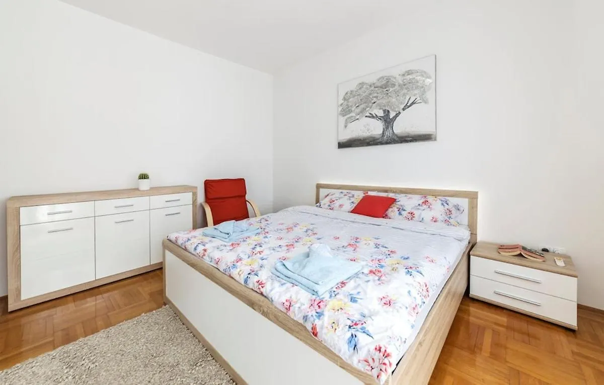 Beautiful Apartment For Rest And Restful Sleep 普拉