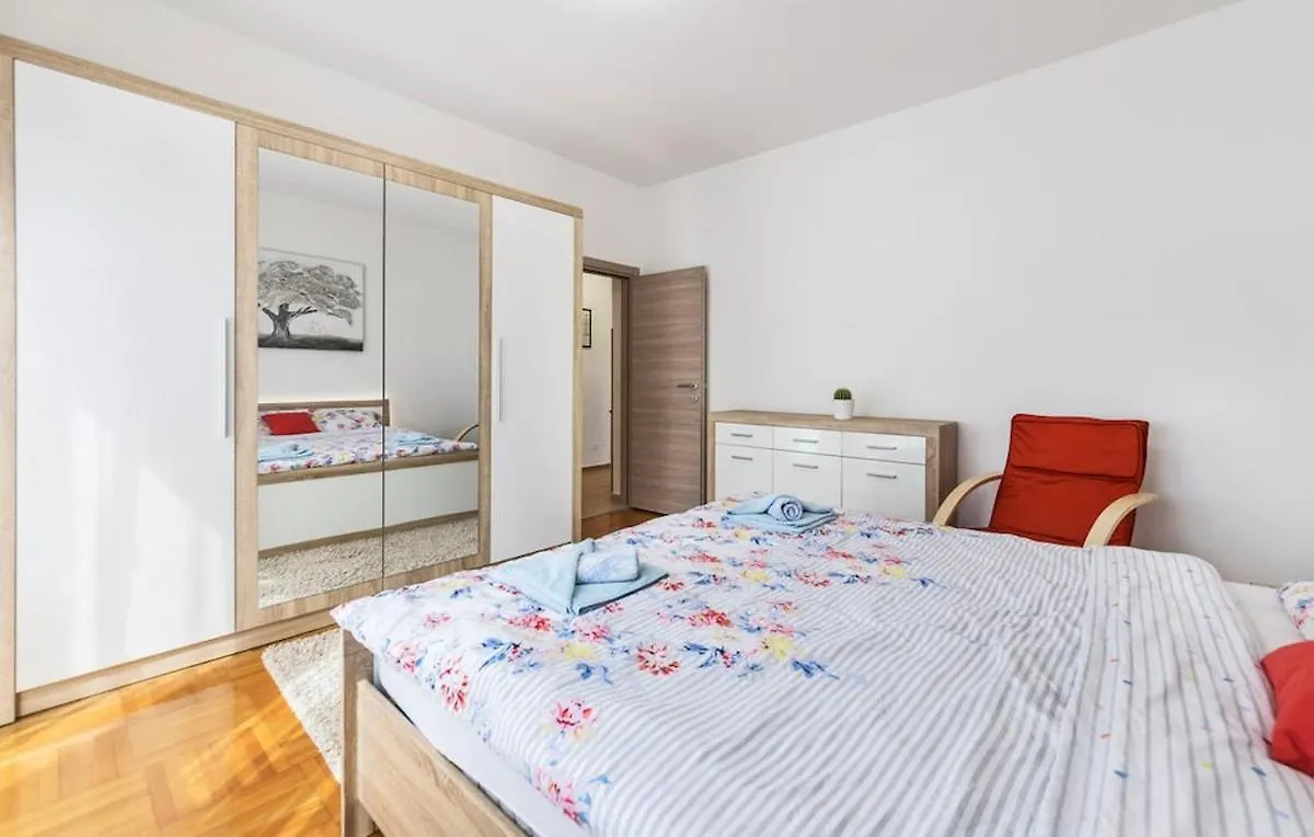 Beautiful Apartment For Rest And Restful Sleep 普拉 克罗地亚